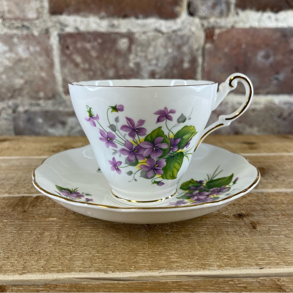Regency English Bone China Made In England Tea Cup & Saucer Set Purple Flowers